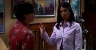 Priya and Leonard in The Big Bang Theory / Source: WB